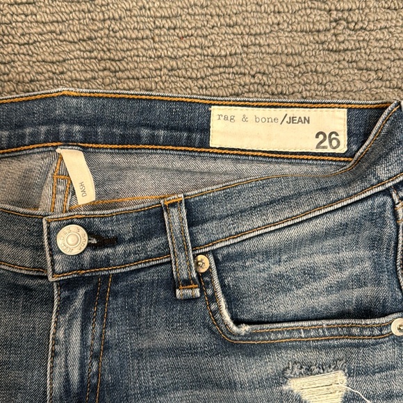 Rag&Bone Jeans women’s Dash distressed jeans color Wembly Size 26 - Picture 3 of 7